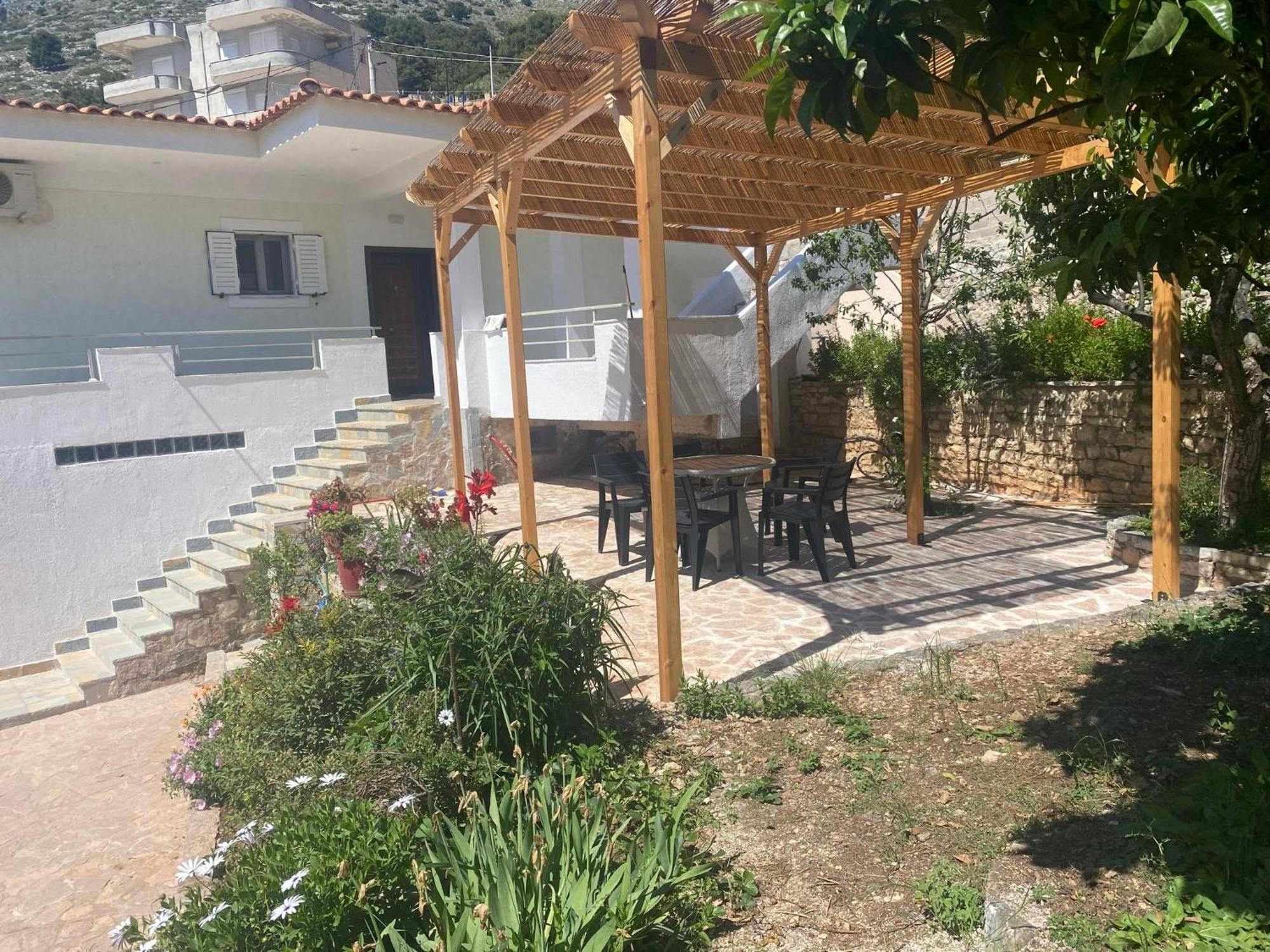 Sarsed Home, Sarandë Esterno foto